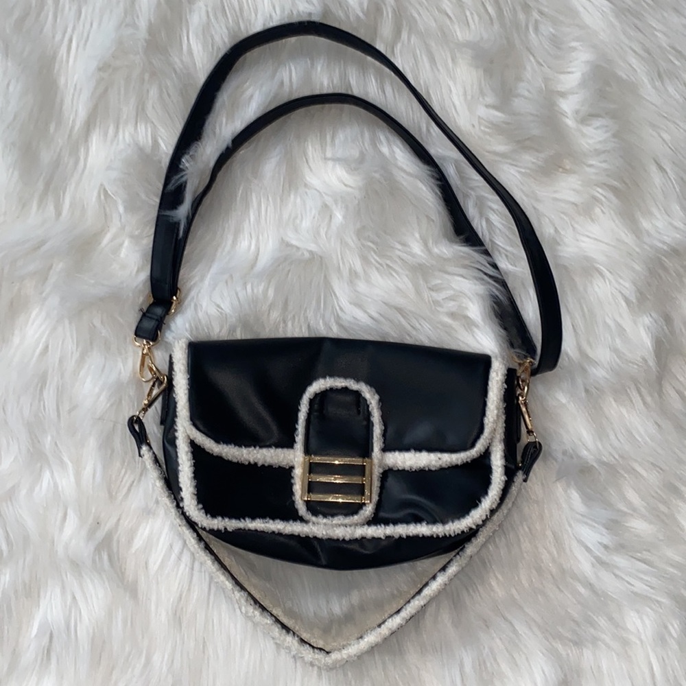 Black Crossbody bag